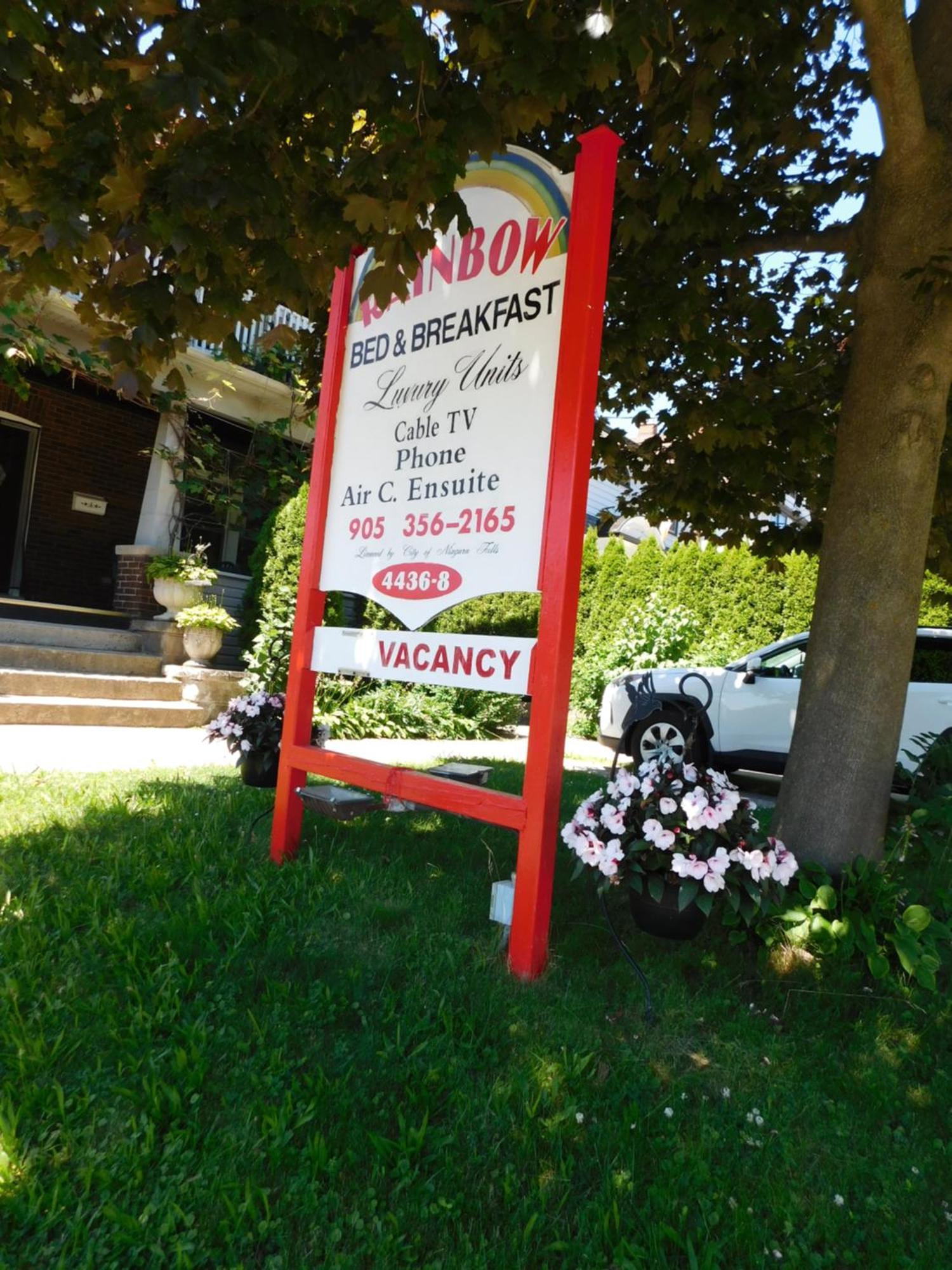 Rainbow Bed & Breakfast Niagara Falls