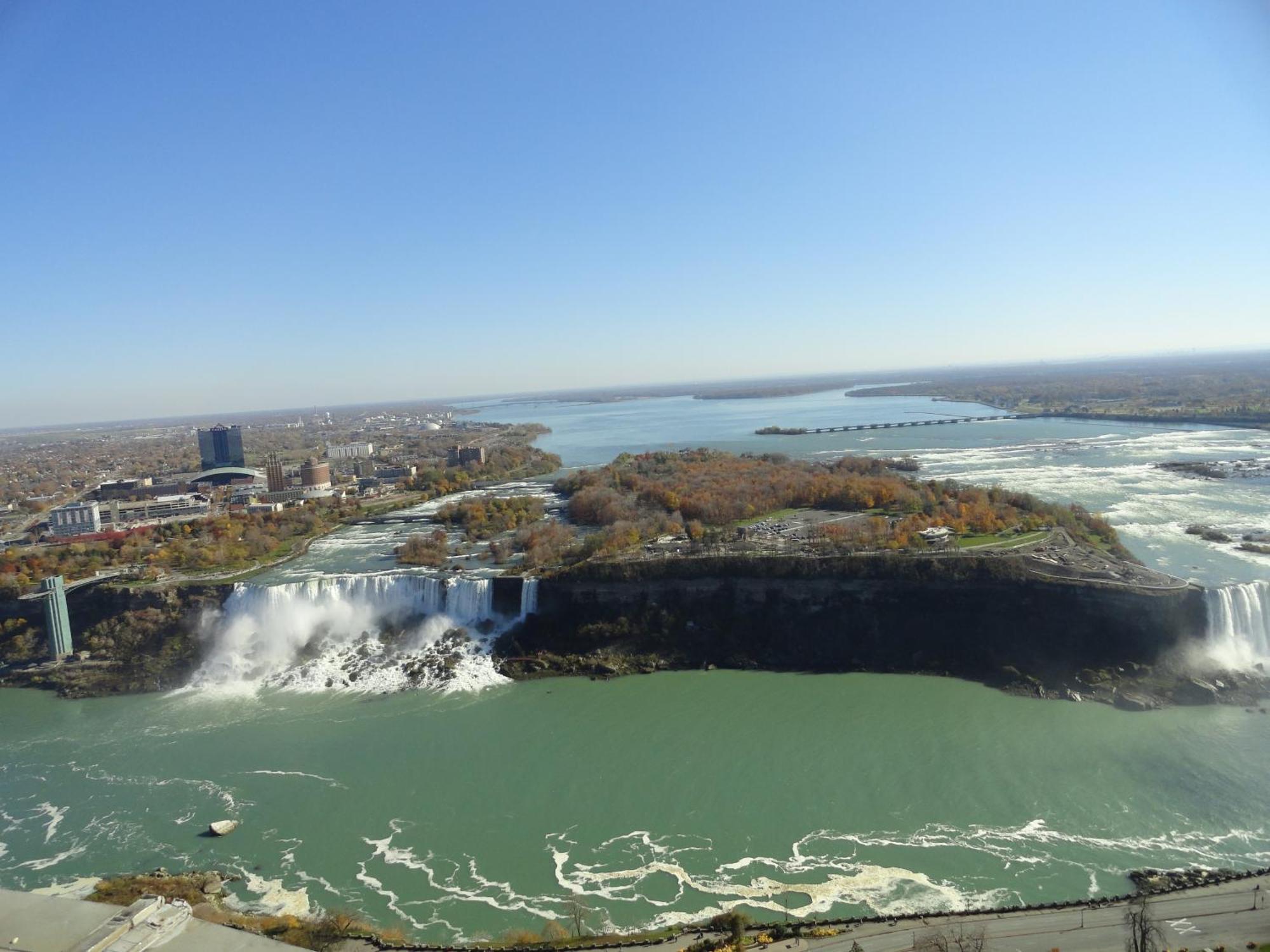 Rainbow 3* Niagara Falls
